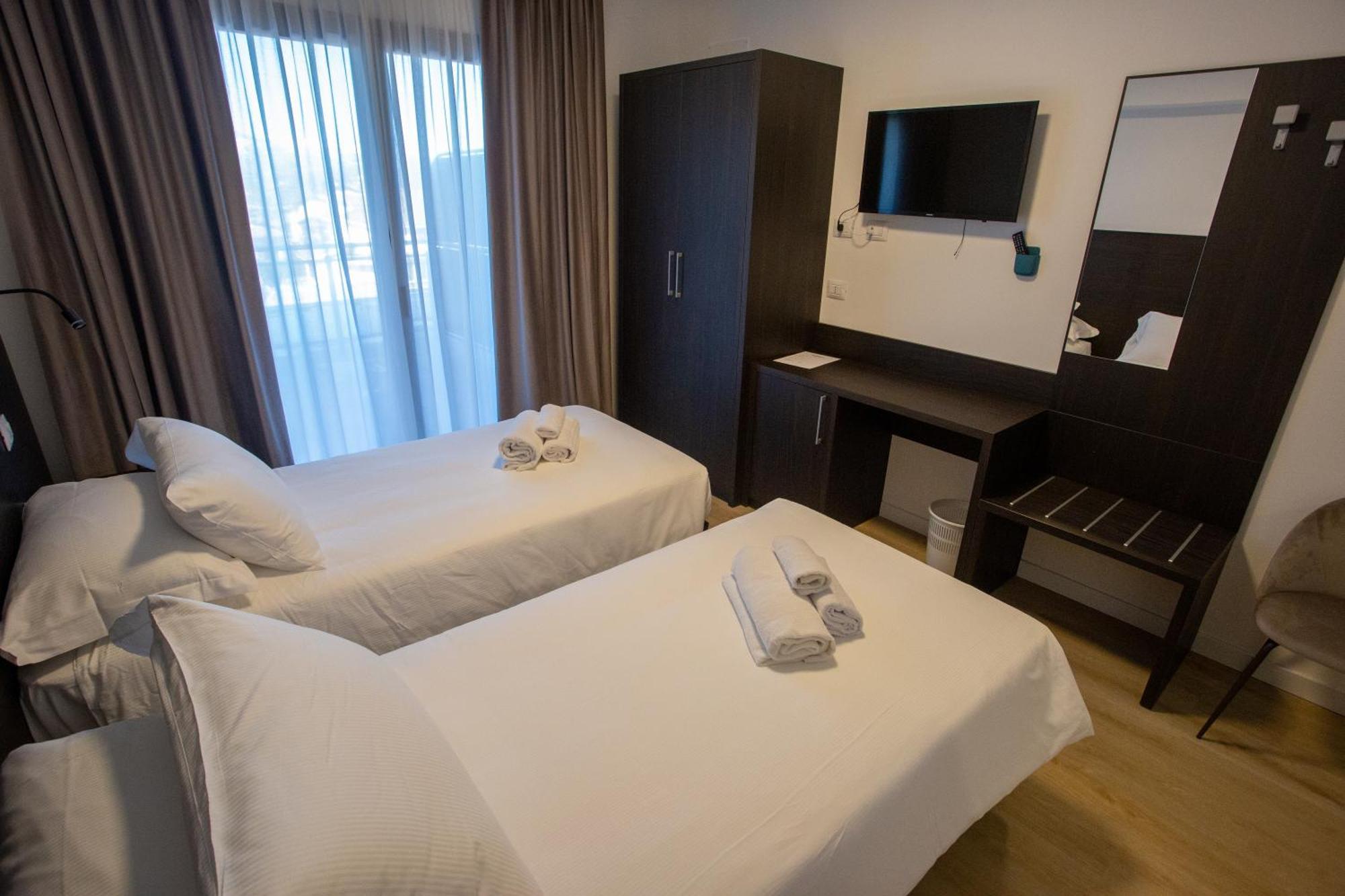 Il Castagneto Hotel Amatrice Luaran gambar